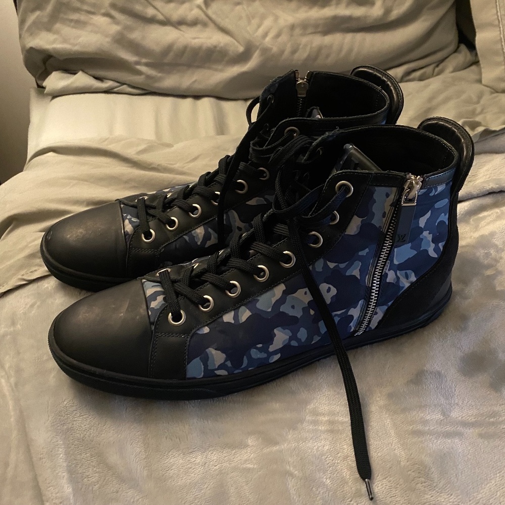 Louis Vuitton Blue Camo Hi-Top Sneakers (10)